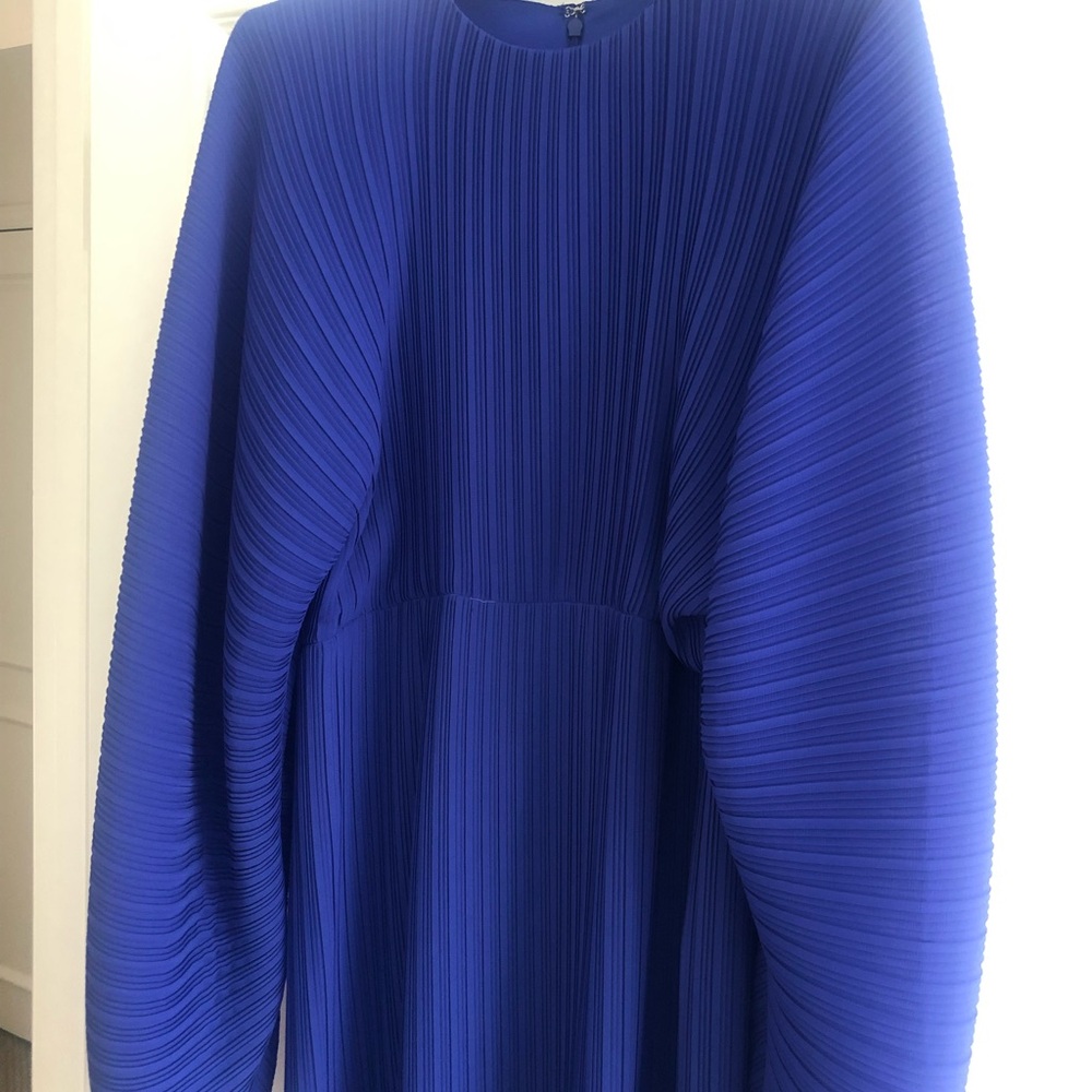 Solace London Mirabelle Pleated maxi dress in a vibrant blue